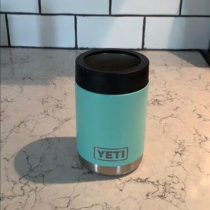 Yeti beer can/bottle holder